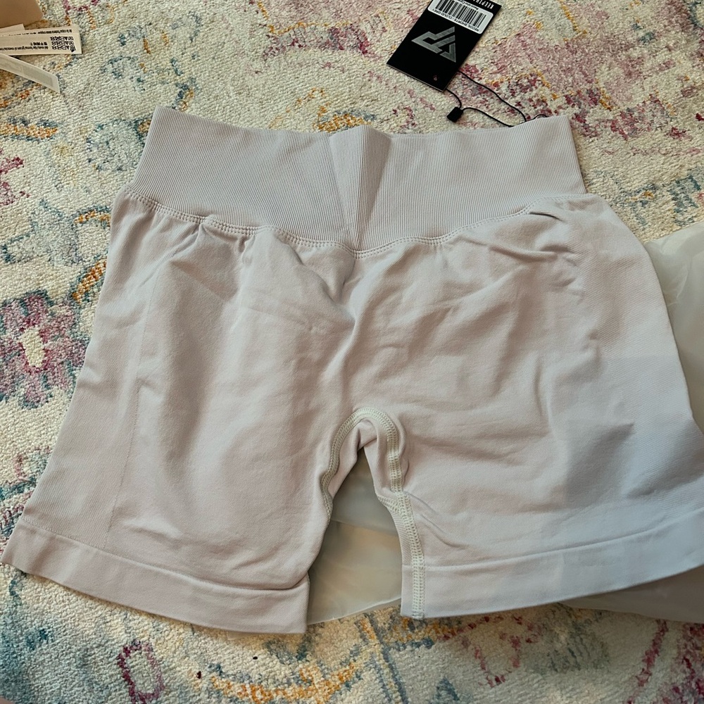 Women's High-Waisted Athletic Shorts - Light Gray